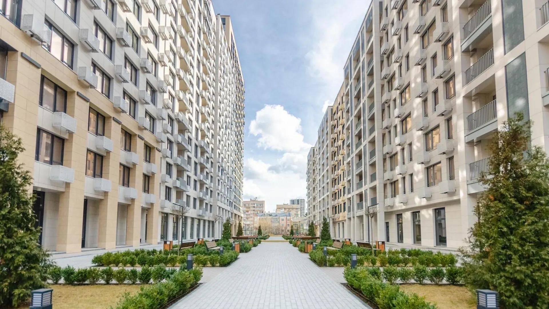 Petrovdom Apartments 4-99 In Rc Yaroslaviv Grad, Bulvarno-Kudriavska 17B 基輔