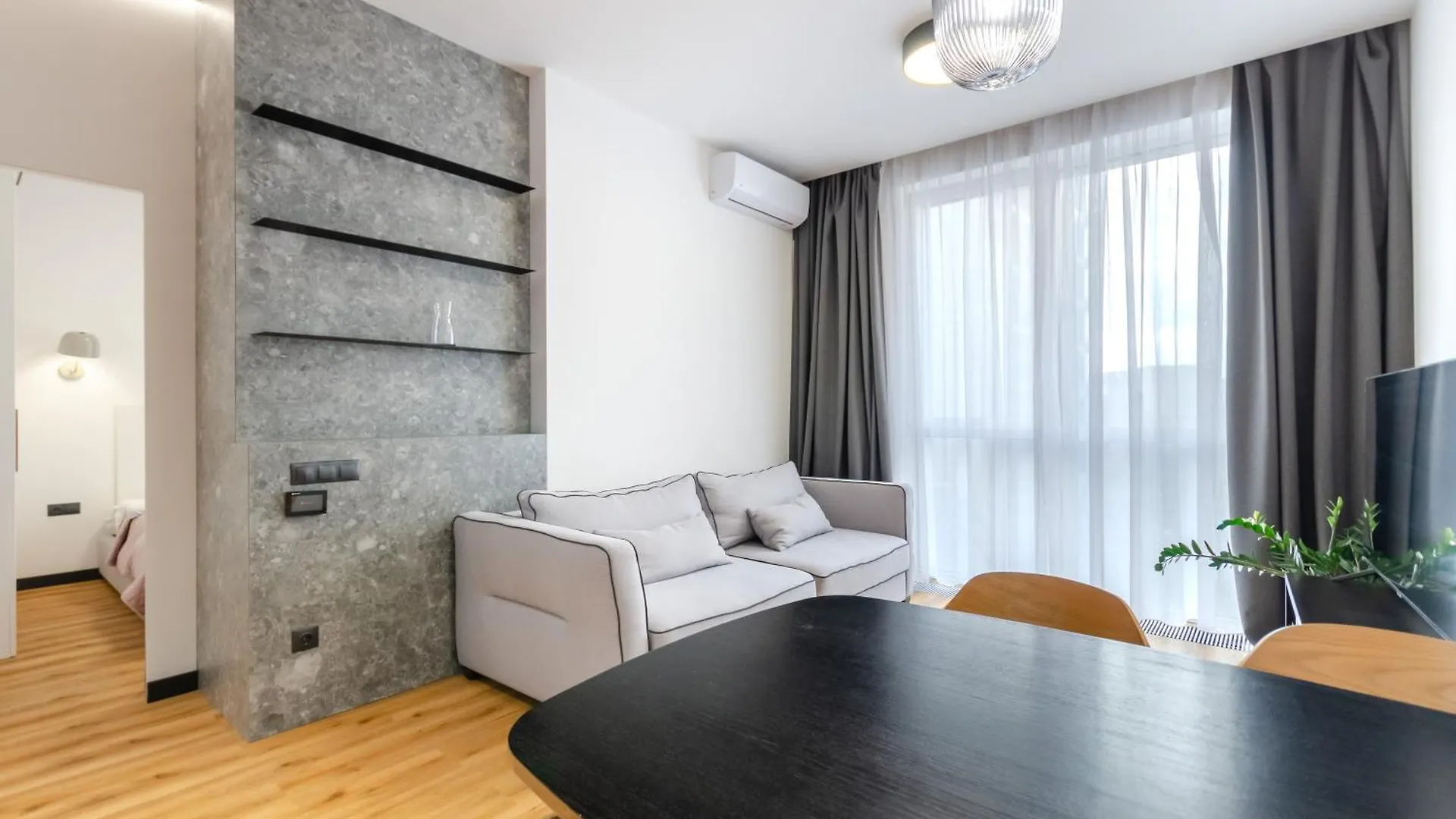 Petrovdom Apartments 4-99 In Rc Yaroslaviv Grad, Bulvarno-Kudriavska 17B 基輔