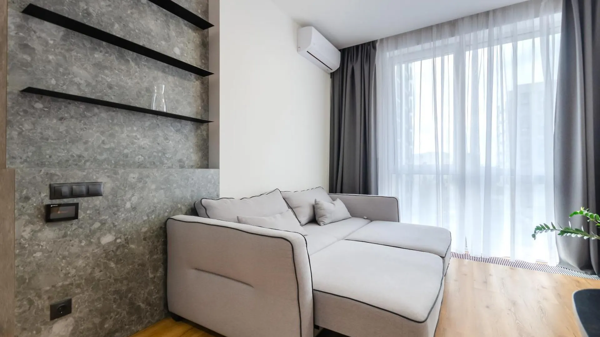 Petrovdom Apartments 4-99 In Rc Yaroslaviv Grad, Bulvarno-Kudriavska 17B 基輔 0*,  乌克兰
