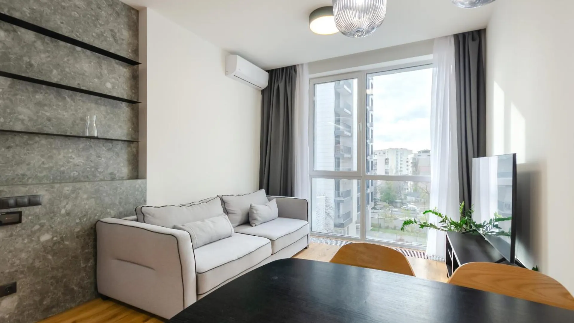 Petrovdom Apartments 4-99 In Rc Yaroslaviv Grad, Bulvarno-Kudriavska 17B 基輔