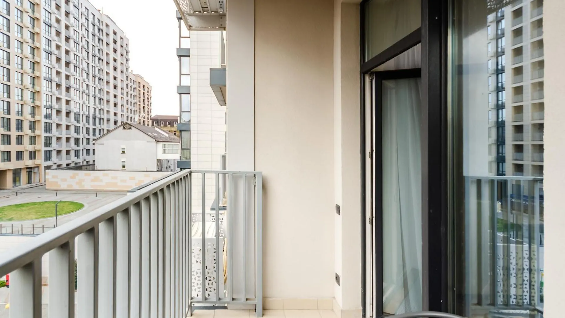 Petrovdom Apartments 4-99 In Rc Yaroslaviv Grad, Bulvarno-Kudriavska 17B キエフ 0*,